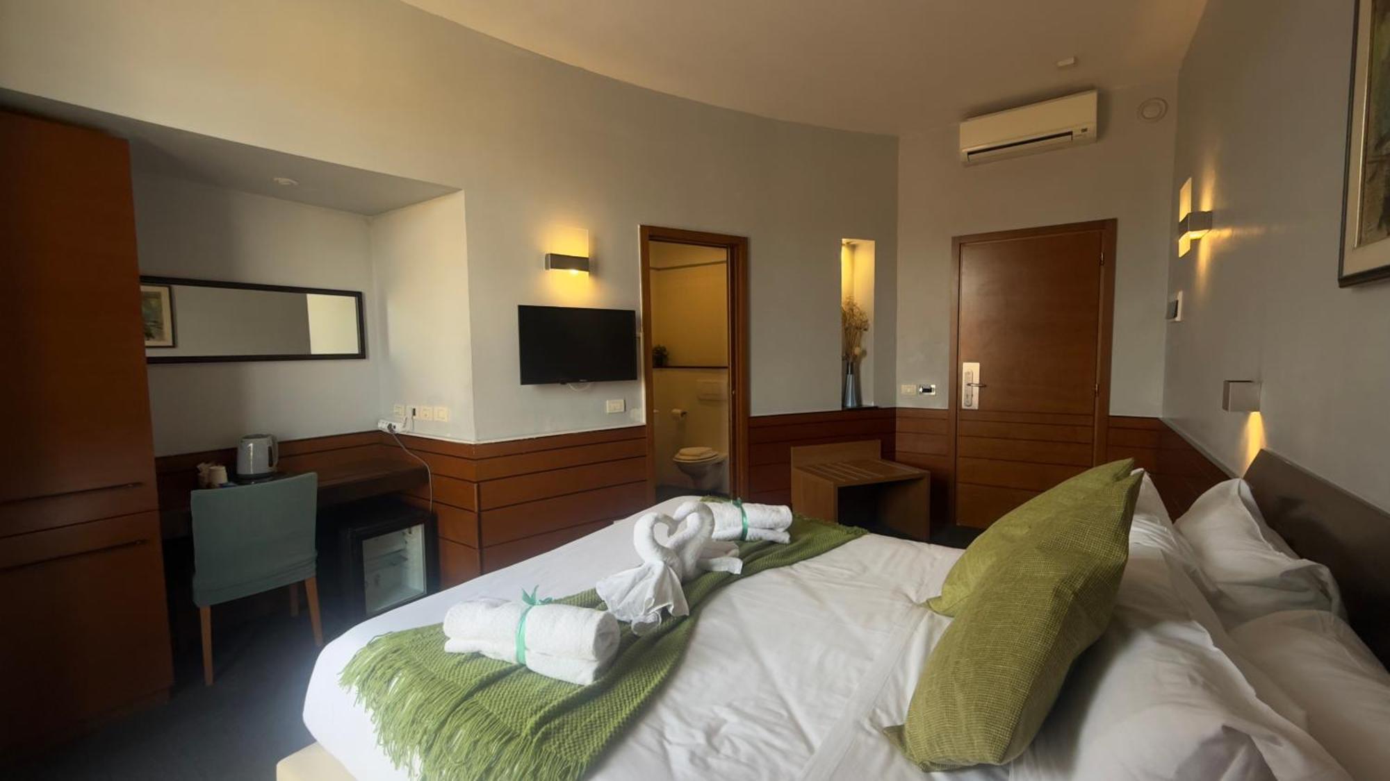 Romalive Hotel Ngoại thất bức ảnh
